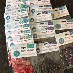 Children’s face mask and neck gators BNWT 3-7 8-12